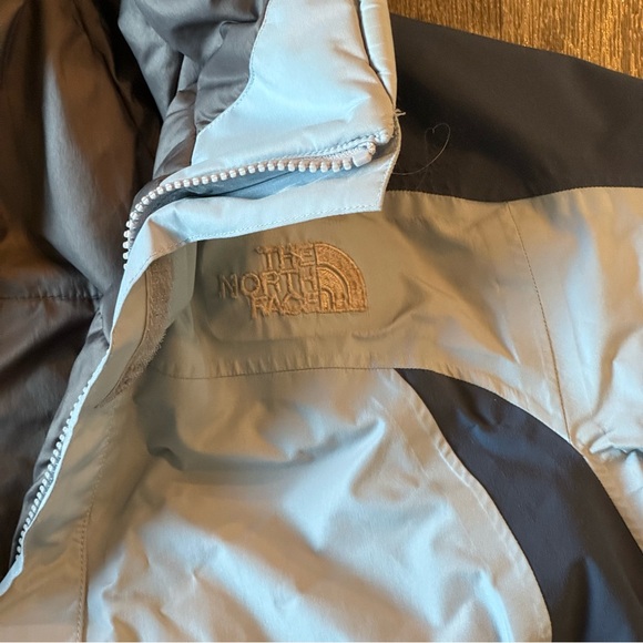The North Face, women’s winter coat, size L - Picture 3 of 8